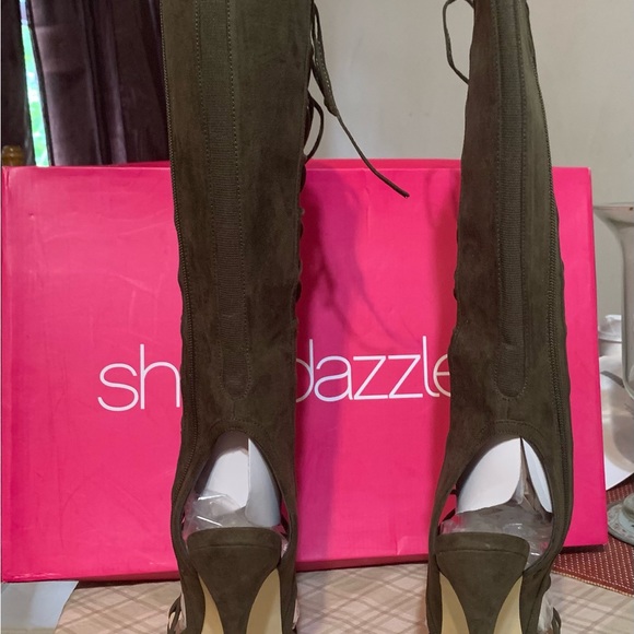 Victoria Gladiator Heels Size 9.5 Olive Color - Picture 2 of 6